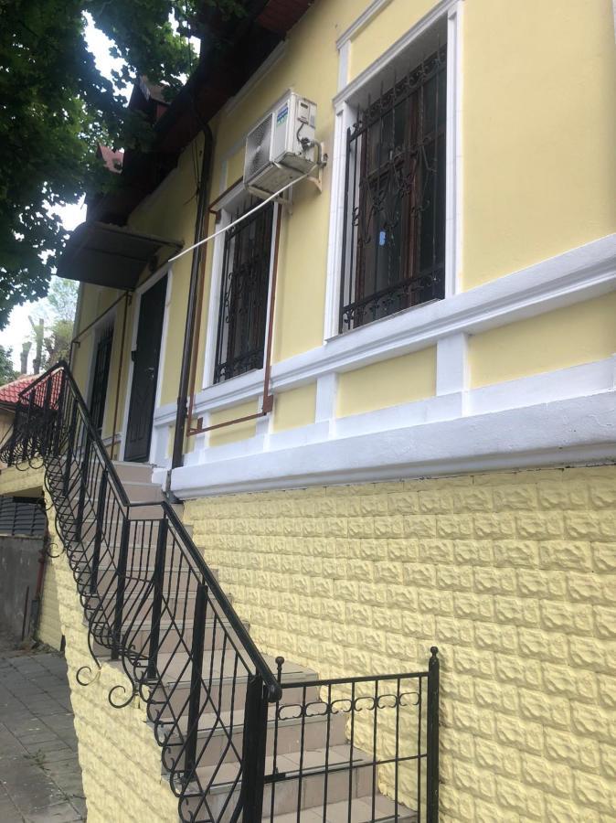 Friends Hostel Κισινάου Εξωτερικό φωτογραφία