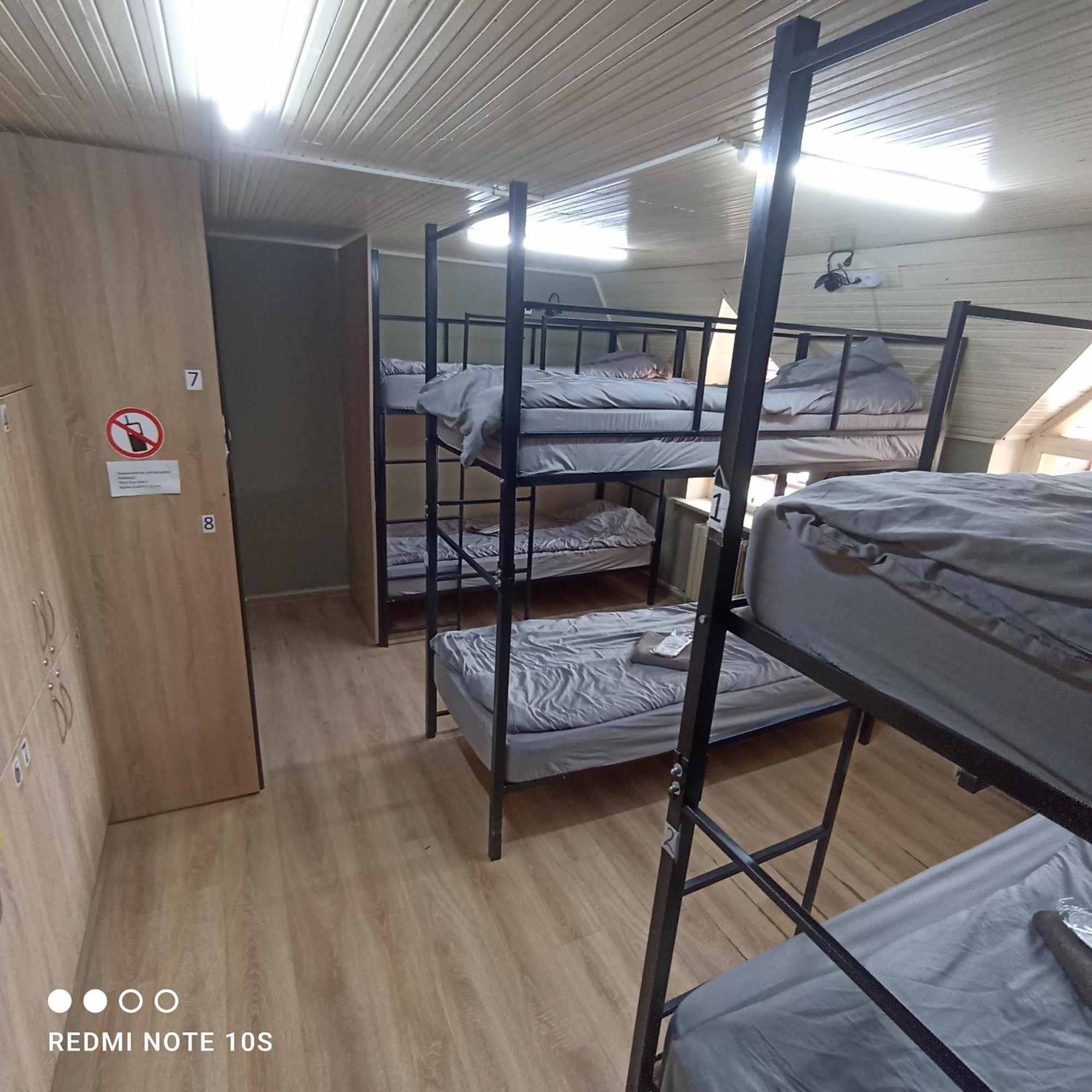 Friends Hostel Κισινάου Εξωτερικό φωτογραφία