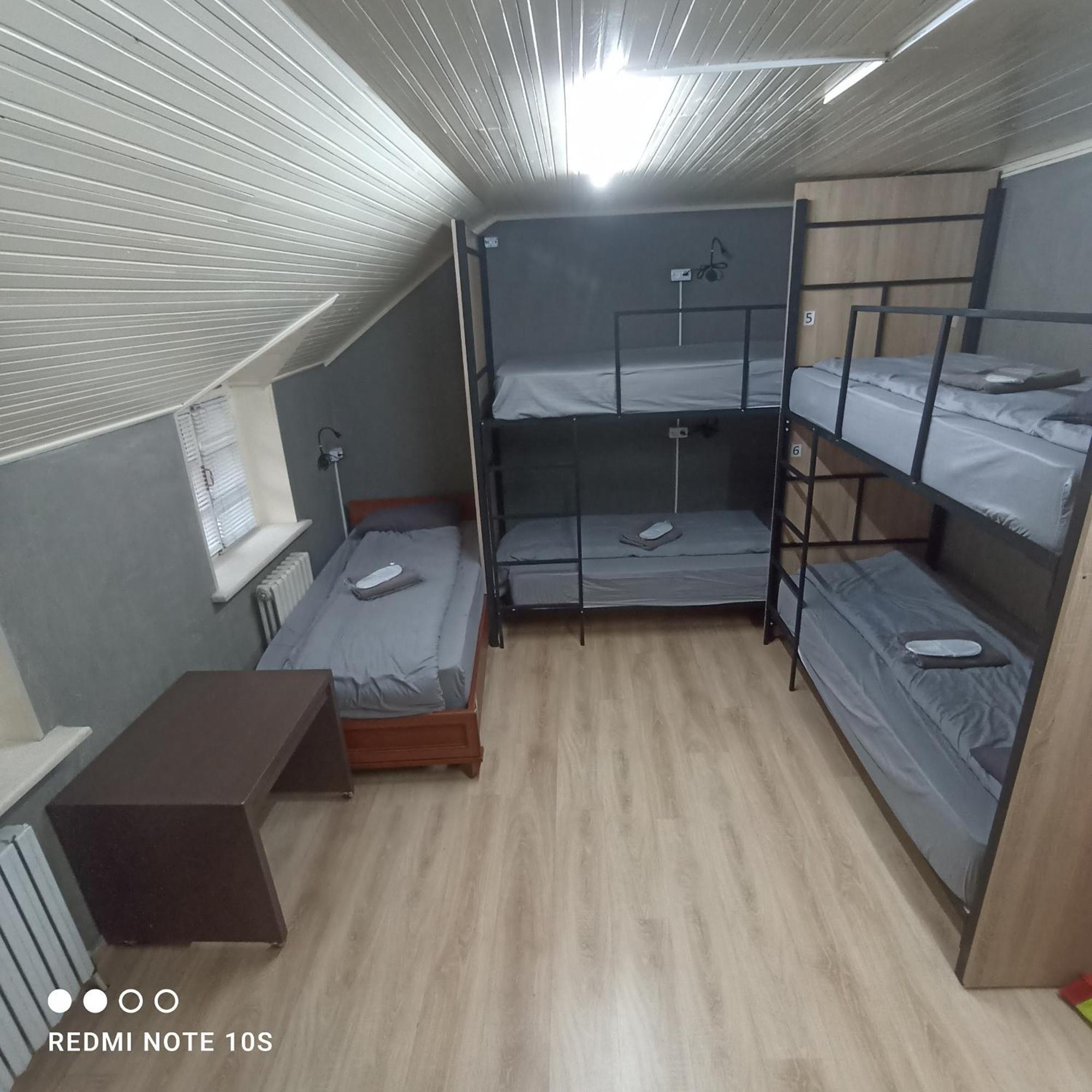 Friends Hostel Κισινάου Εξωτερικό φωτογραφία