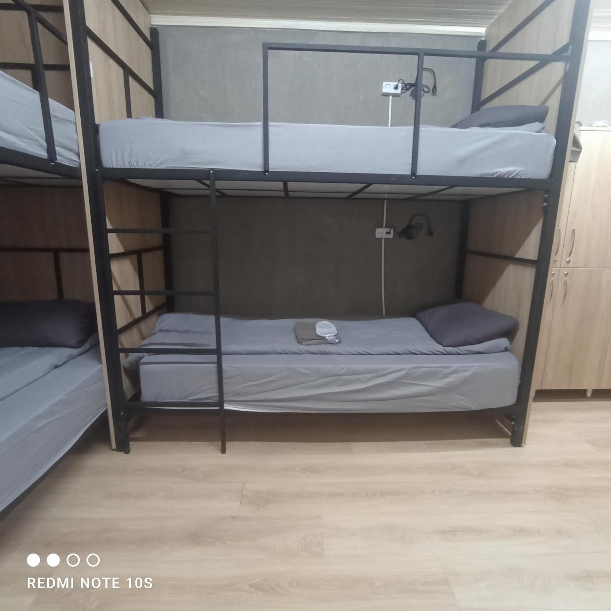 Friends Hostel Κισινάου Εξωτερικό φωτογραφία